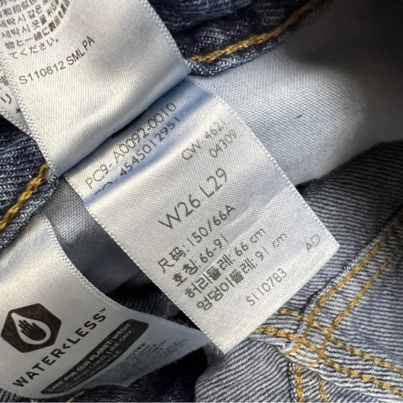 Levi’s High Waisted Straight Wide Leg Denim Jeans - Picture 7 of 7